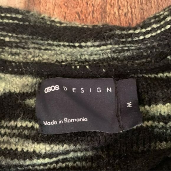 ASOS men’s size medium boxy oversized crewneck knit sweater in green and black - Picture 4 of 7